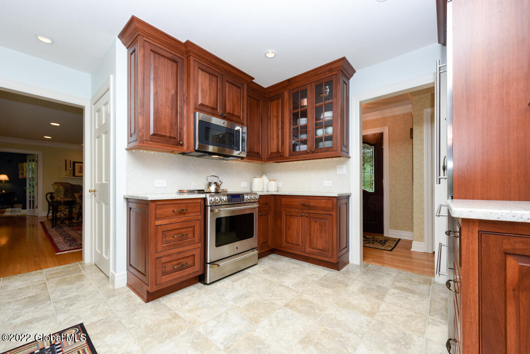 7 Colonial Green Road Colonie, NY 12211 - Photo 16 of 53 _REN5258