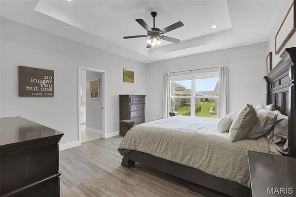 $525,000 | 212 Meridian Oaks Drive, Glen Carbon, IL 62034