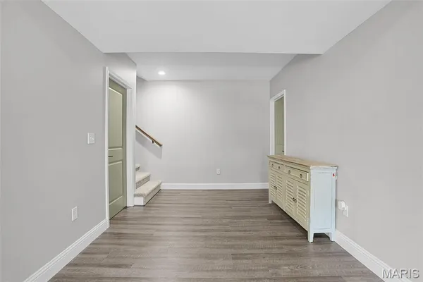 $525,000 | 212 Meridian Oaks Drive, Glen Carbon, IL 62034