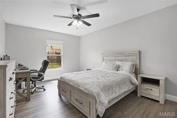 $525,000 | 212 Meridian Oaks Drive, Glen Carbon, IL 62034