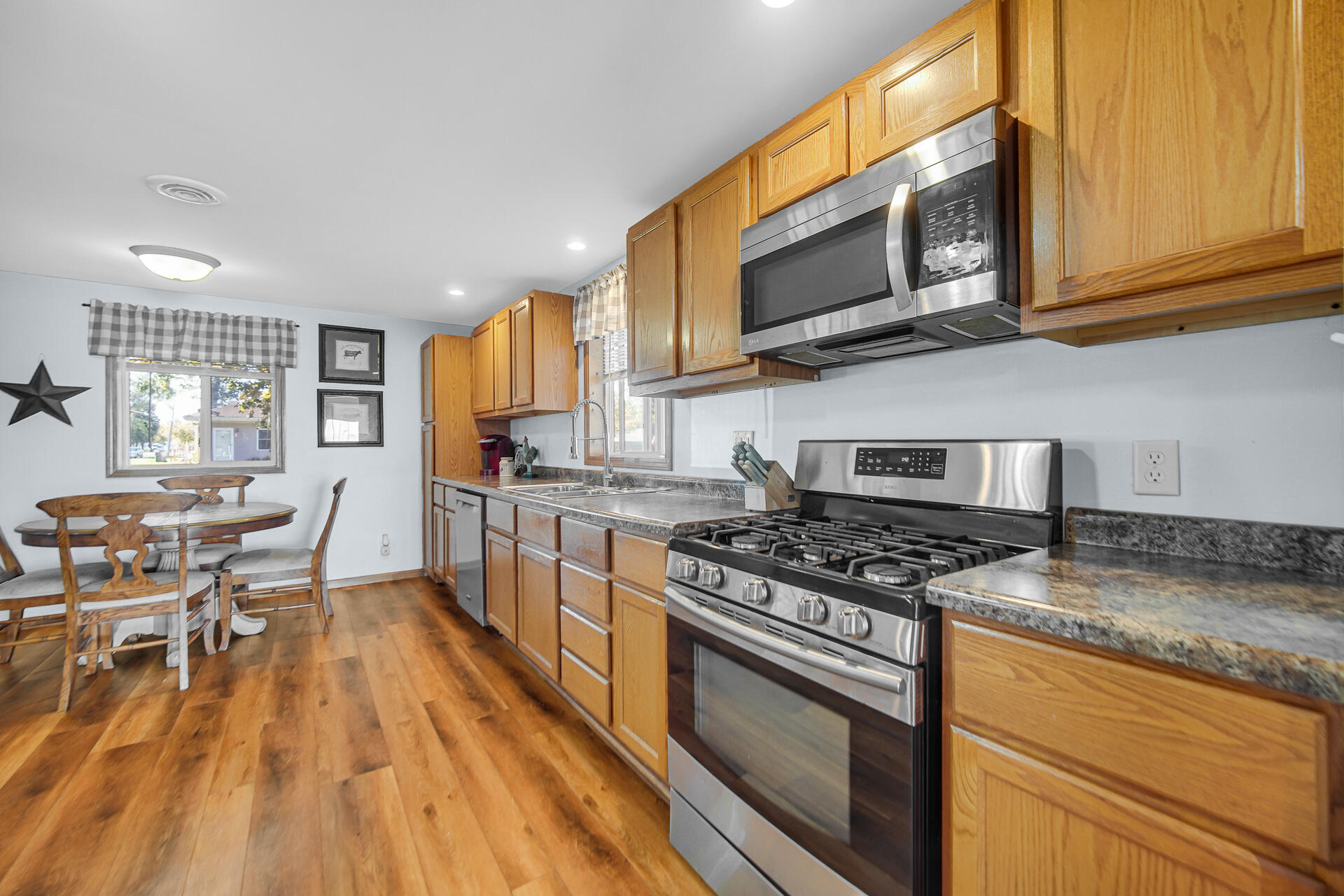 412 West Vine Street Rensselaer, IN 47978 - Photo 6 of 30 1920x1280