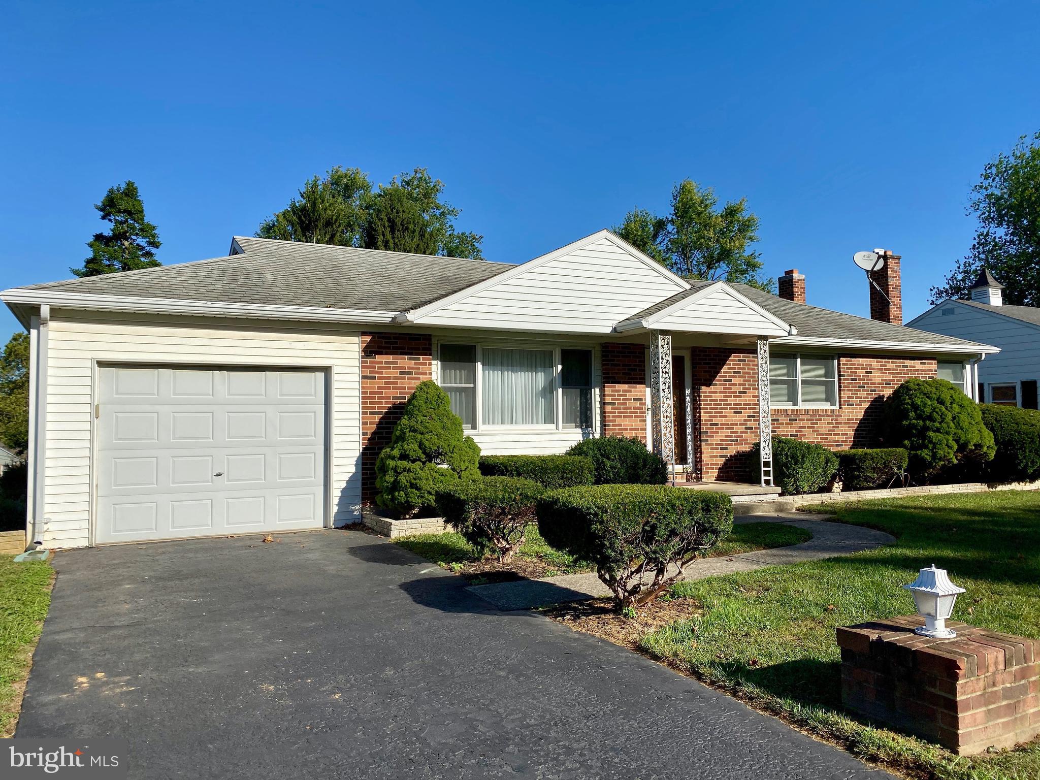 2525 Raleigh Drive York, PA 17402 - Photo 1 of 38 Gallery Image 1