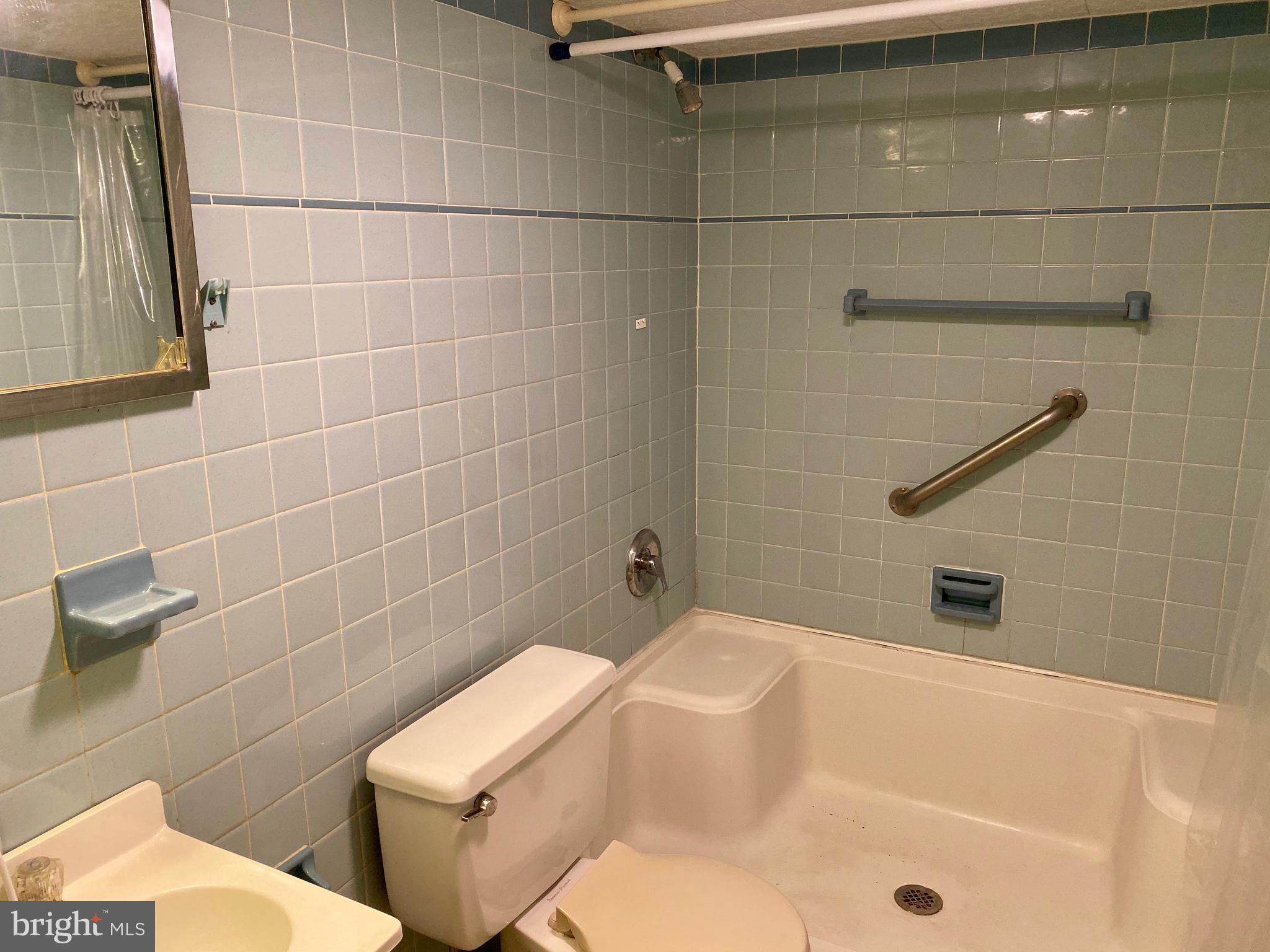 2525 Raleigh Drive York, PA 17402 - Photo 26 of 38 Gallery Image 26