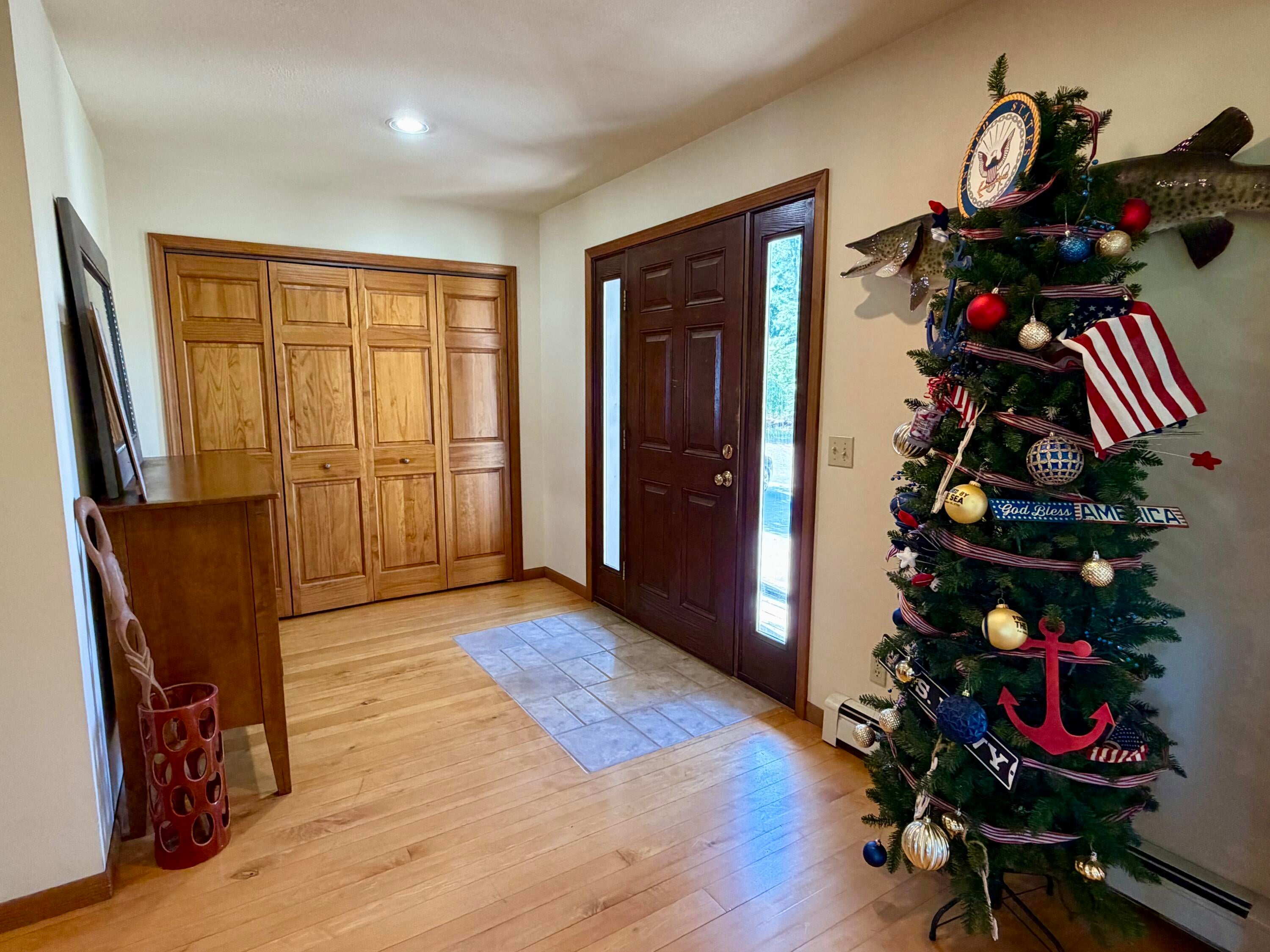 1501 Hackmatack Road Cheboygan, MI 49721 - Photo 3 of 28