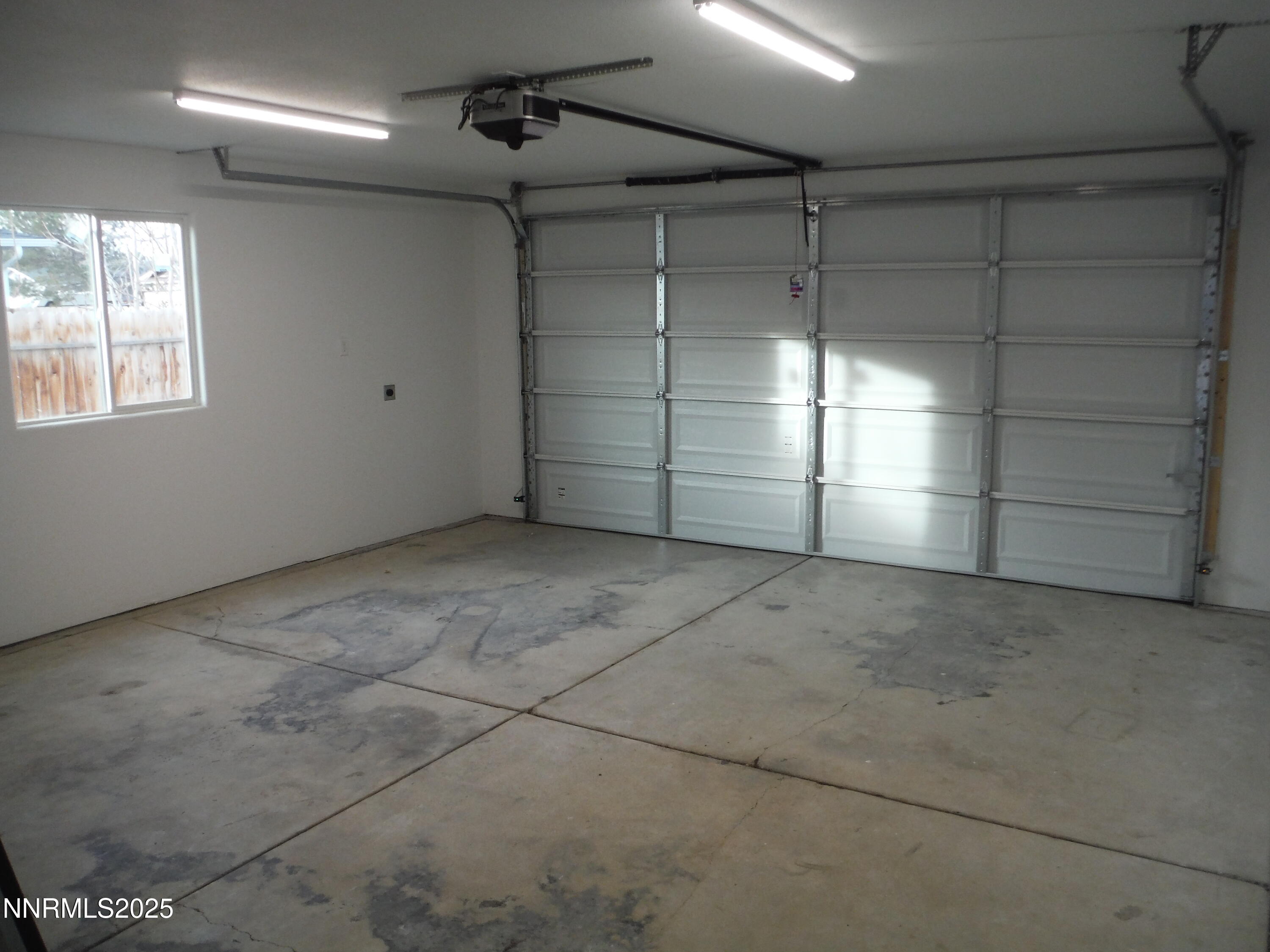893 C Street Fernley, NV 89408 - Photo 11 of 11 Garage