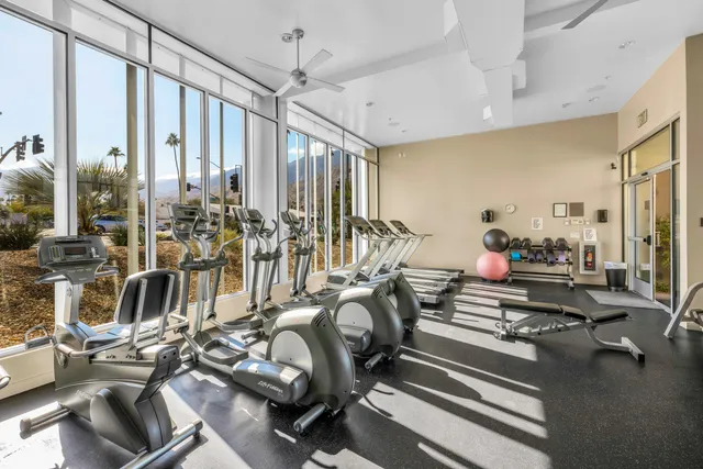 $529,000 | 1028 East Palm Canyon Drive, Unit 207, Palm Springs, CA 92264