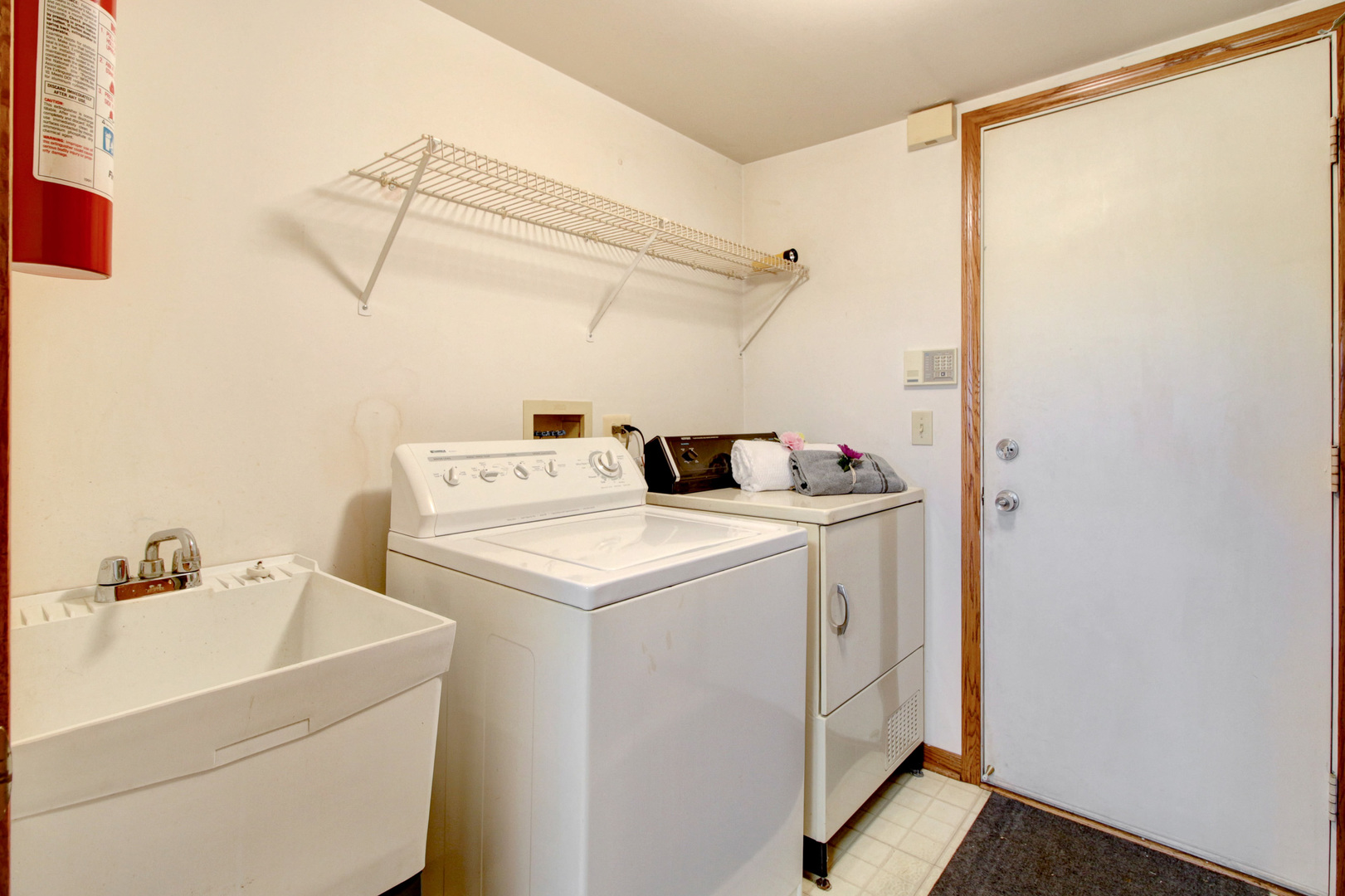 1204 Coldspring Road Elgin, IL 60120 - Photo 16 of 27