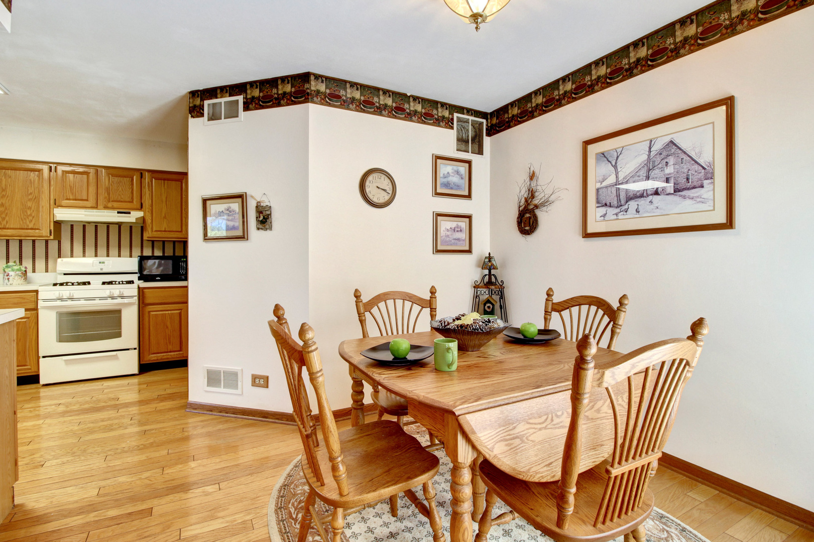1204 Coldspring Road Elgin, IL 60120 - Photo 6 of 27