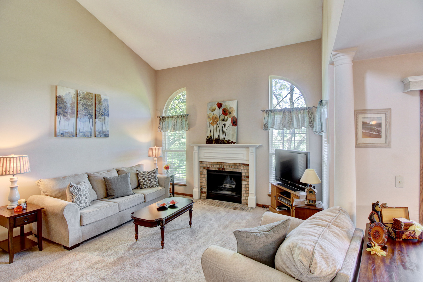 1204 Coldspring Road Elgin, IL 60120 - Photo 9 of 27