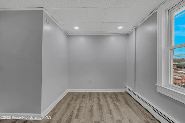 $1,300 | 8 Green Ridge Street, Unit 2, Scranton, PA 18509