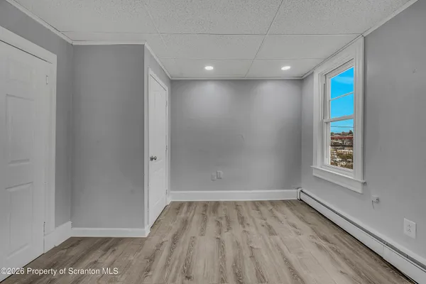 $1,300 | 8 Green Ridge Street, Unit 2, Scranton, PA 18509