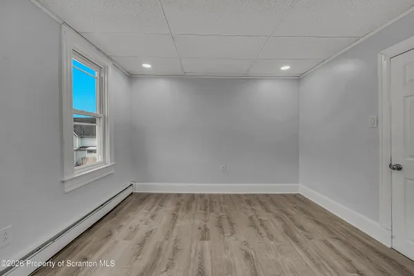 $1,300 | 8 Green Ridge Street, Unit 2, Scranton, PA 18509