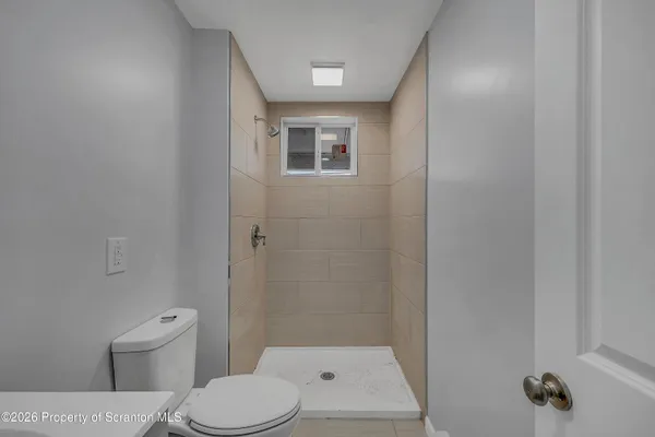 $1,300 | 8 Green Ridge Street, Unit 2, Scranton, PA 18509