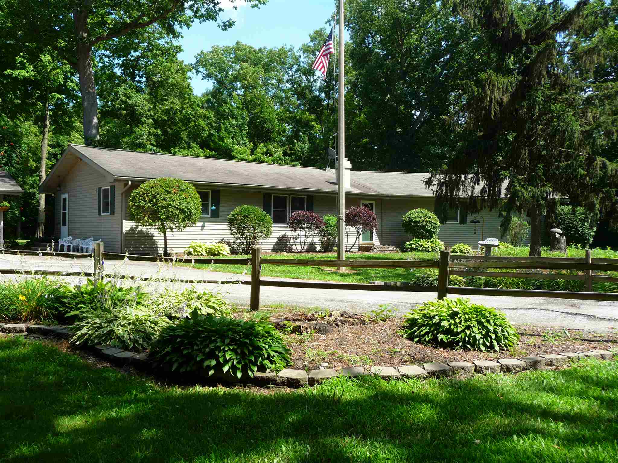 11529 Branstrator Road Fort Wayne, IN 46809 - Photo 2 of 30