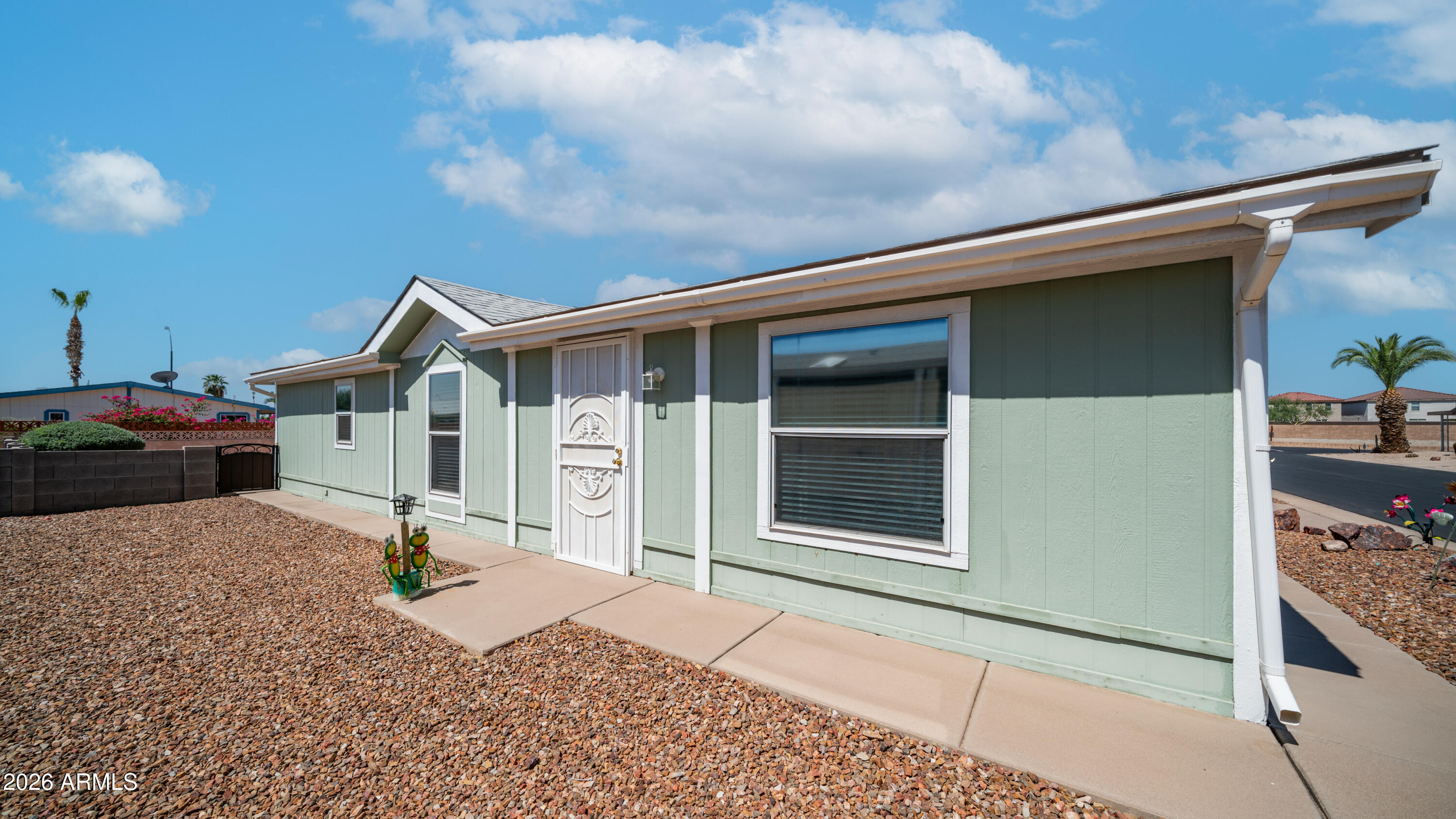 3355 South Cortez Road, Unit 6 Apache Junction, AZ 85119 - Photo 7 of 36 3355 S Cortez lot 6 Exterior-6