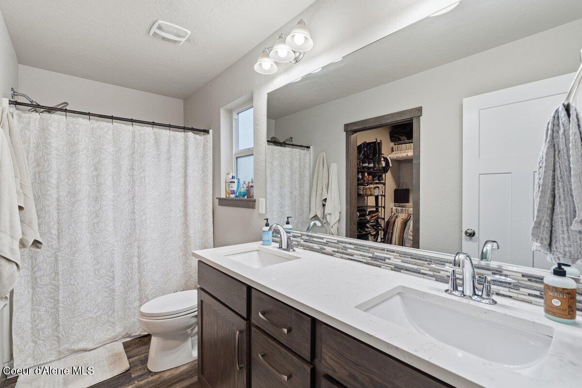 8562 West Seed Avenue Rathdrum, ID 83858 - Photo 17 of 30 Primary Bathroom (4)