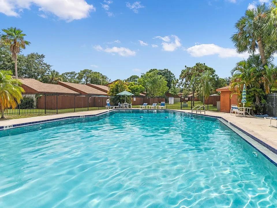 2060 Sunset Point Road, Unit 52 Clearwater, FL 33765 - Photo 29 of 33