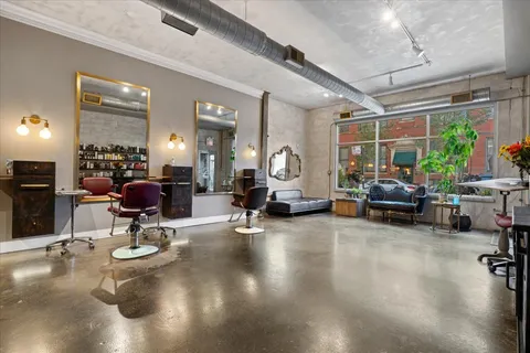 $1,150,000 | 2016 West Concord Place, Chicago, IL 60647