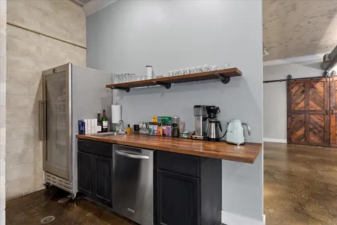 $1,150,000 | 2016 West Concord Place, Chicago, IL 60647