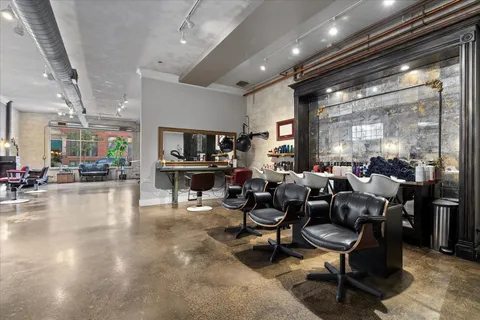 $1,150,000 | 2016 West Concord Place, Chicago, IL 60647