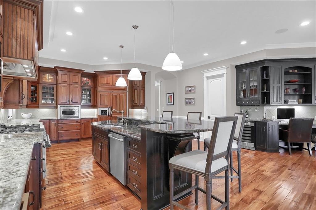 2167 Finchley Road Carmel, IN 46032 - Photo 17 of 59