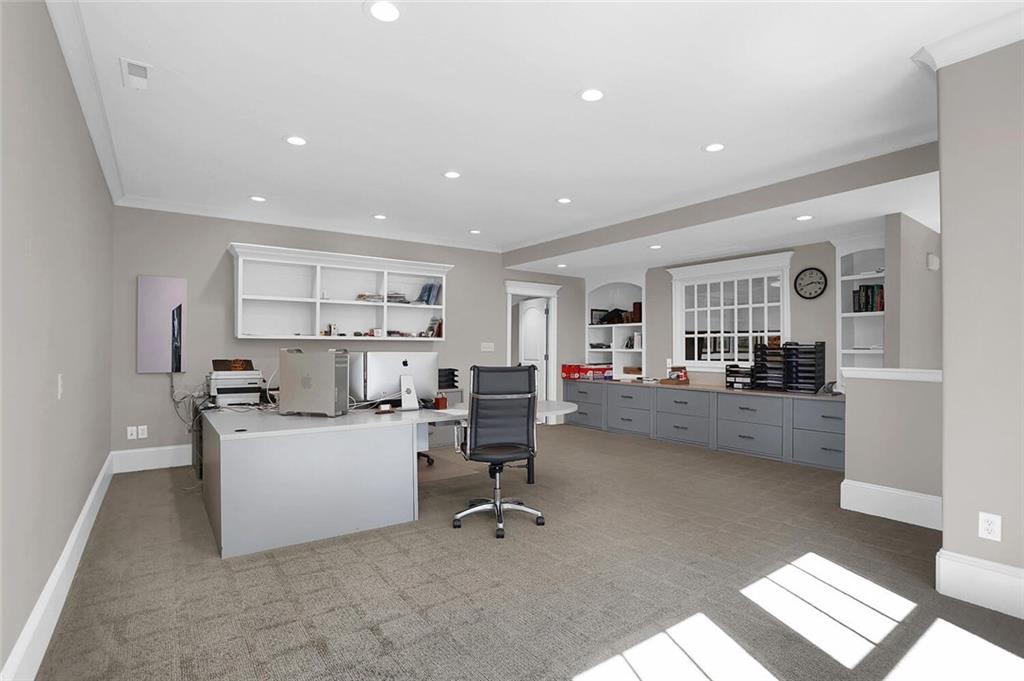 2167 Finchley Road Carmel, IN 46032 - Photo 33 of 59