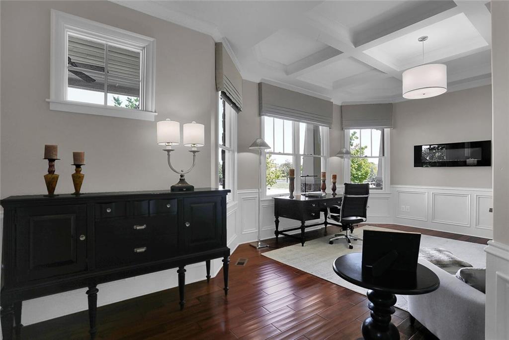 2167 Finchley Road Carmel, IN 46032 - Photo 8 of 59