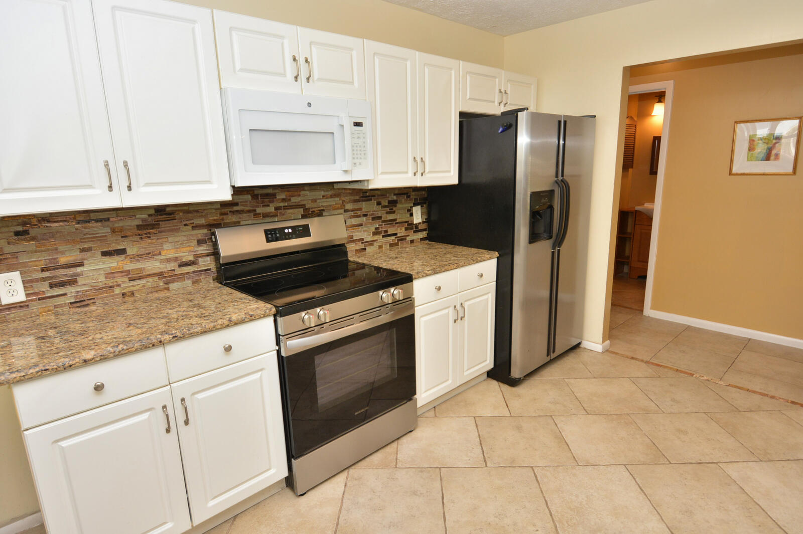 2198 Southeast Dolphin Road Port St. Lucie, FL 34952 - Photo 11 of 34 Kitchen 3