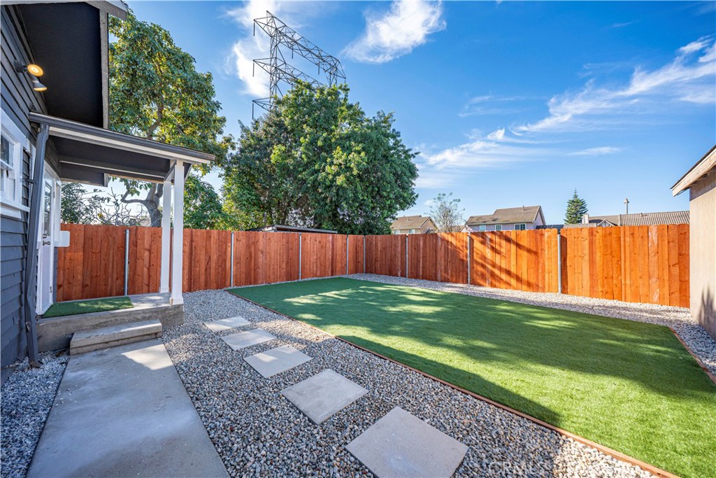 15163 Hayter Avenue Paramount, CA 90723 - Photo 23 of 37