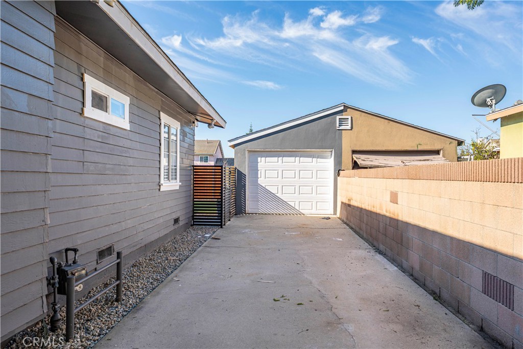 15163 Hayter Avenue Paramount, CA 90723 - Photo 34 of 37