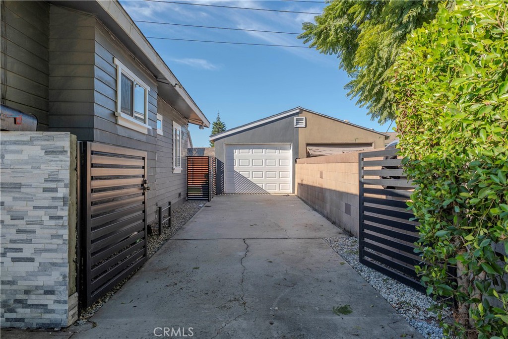 15163 Hayter Avenue Paramount, CA 90723 - Photo 35 of 37