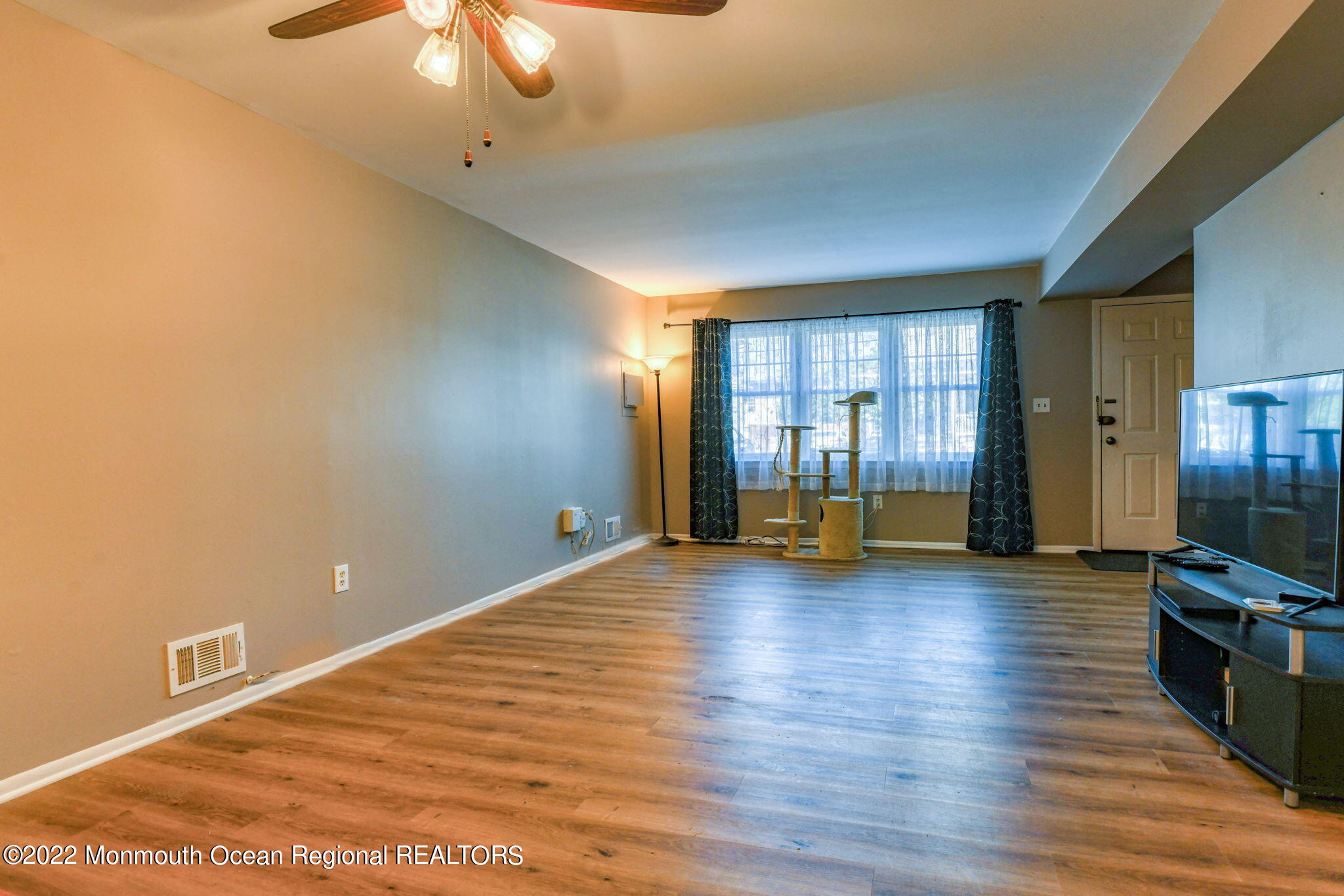 32 Green Grove Avenue, Unit 1 Keyport, NJ 07735 - Photo 10 of 30 19-web-or-mls-DSC_9811_32