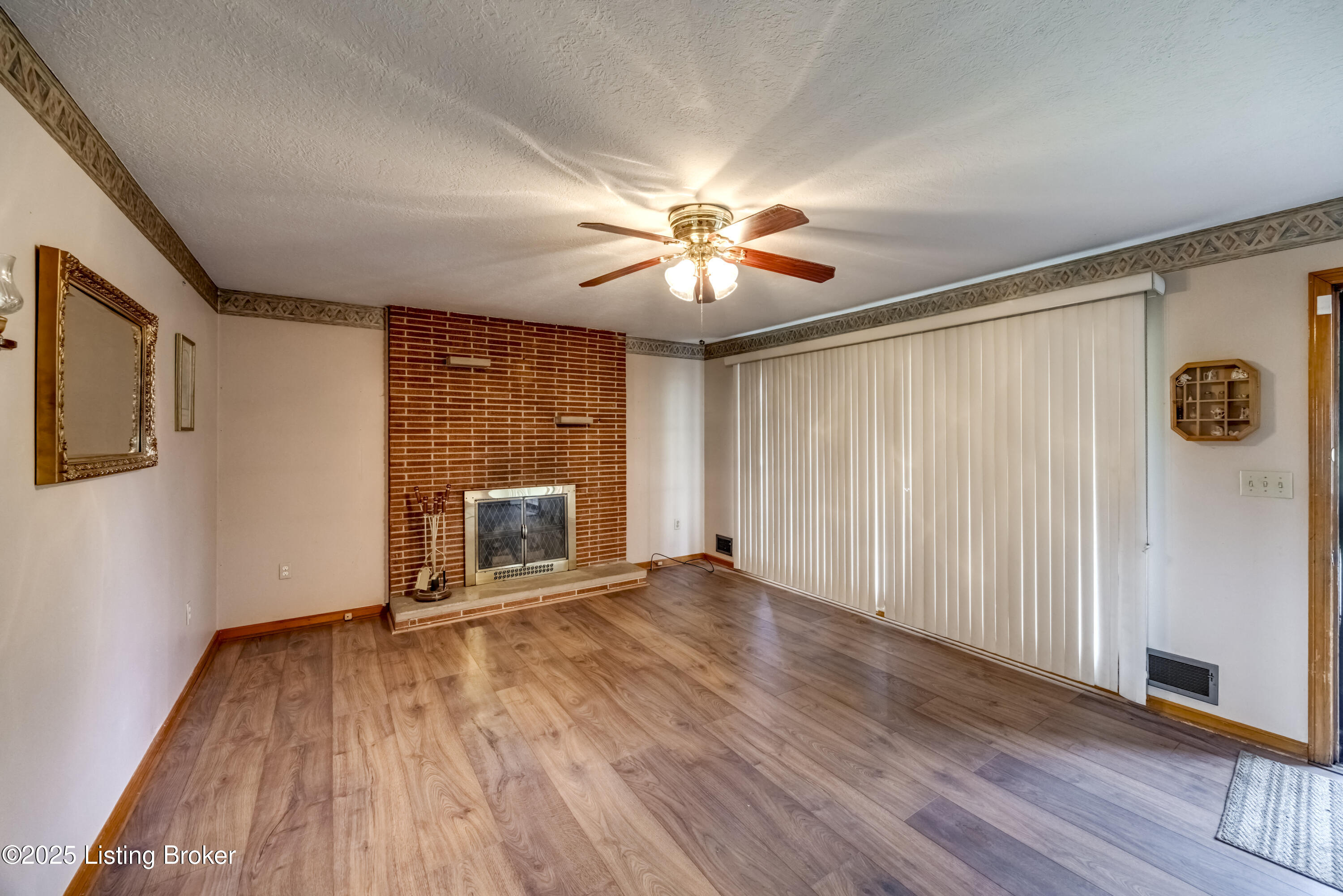 8209 Terry Road Louisville, KY 40258 - Photo 5 of 64 Family Room With Gas Fireplace