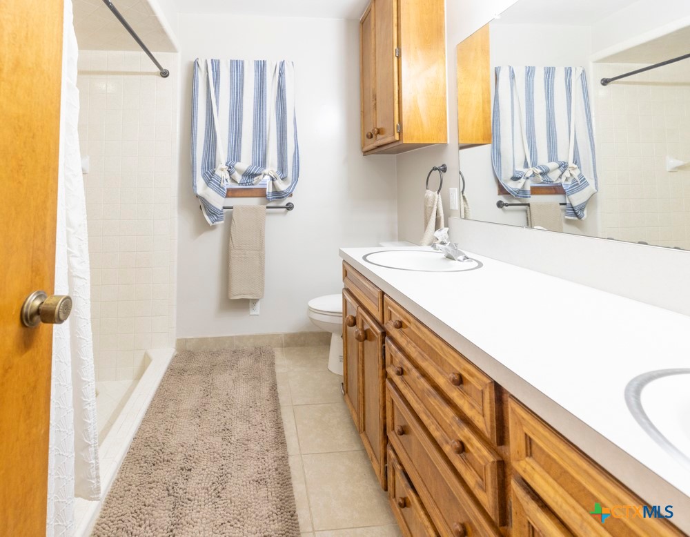 202 West Partridge Road Victoria, TX 77905 - Photo 18 of 33