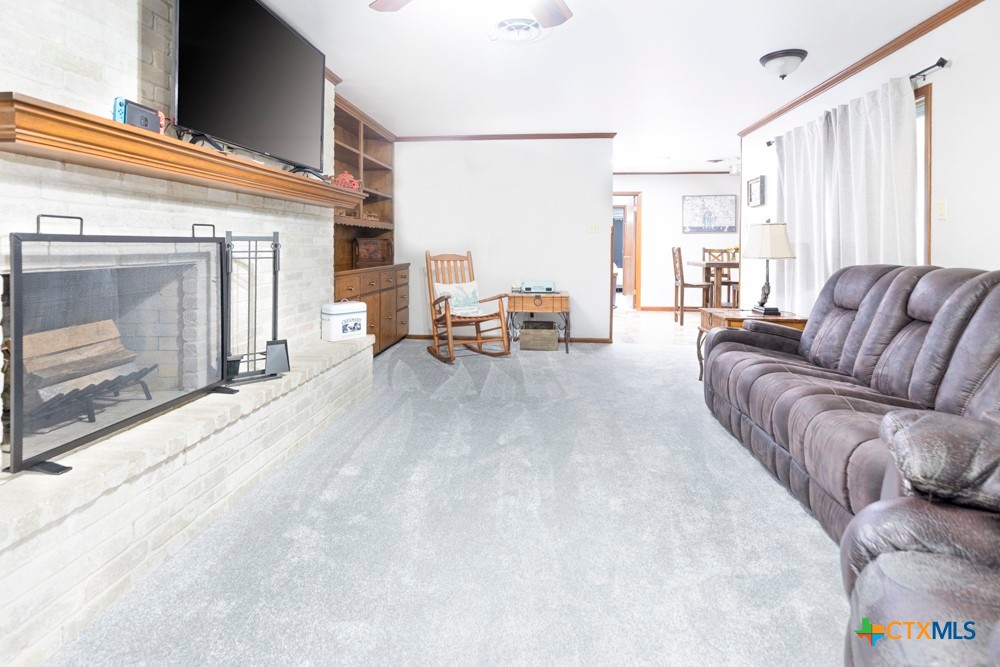 202 West Partridge Road Victoria, TX 77905 - Photo 4 of 33