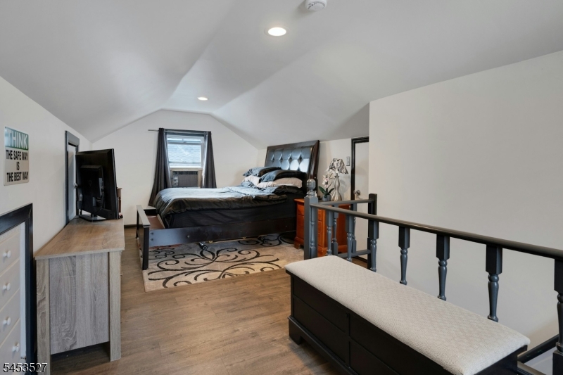 17 Ferncliff Road Bloomfield, NJ 07003 - Photo 23 of 32 Gallery Image 23
