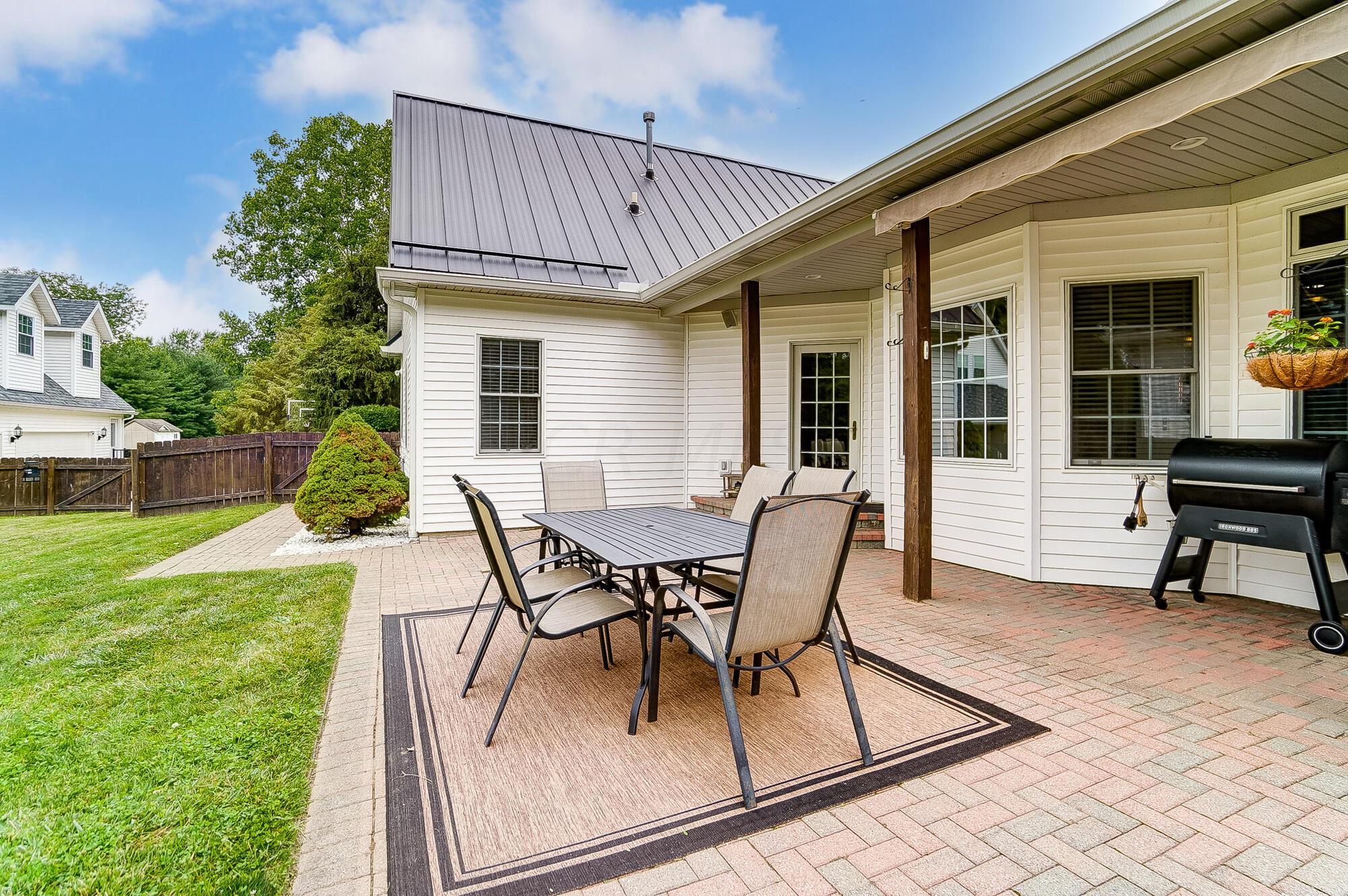 3944 Curve Road Delaware, OH 43015 - Photo 108 of 120 COVERED PATIO