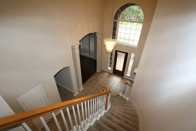 a view of livingroom with furniture