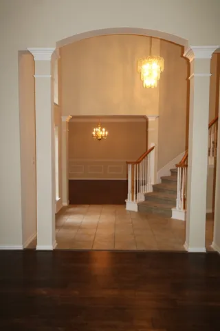 a view of livingroom with furniture