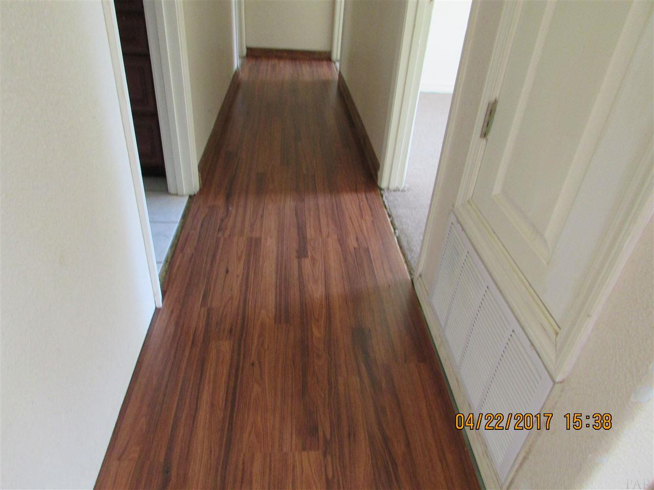 2004 Ryale Road Cantonment, FL 32533 - Photo 8 of 35 Gallery Image 8