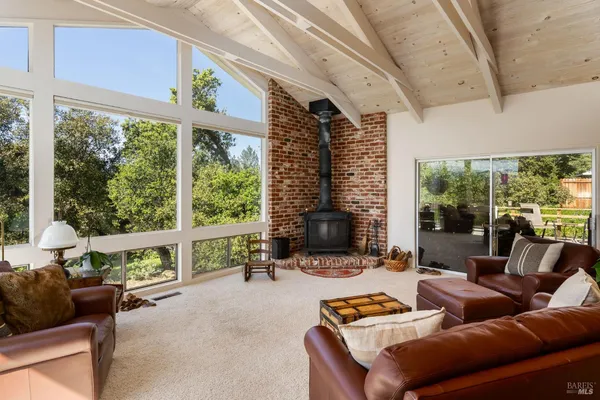 $950,000 | 939 Champion Lane, Deer Park, CA 94576