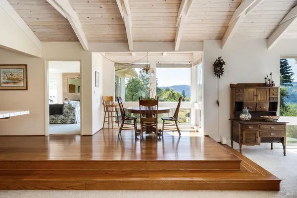 $950,000 | 939 Champion Lane, Deer Park, CA 94576