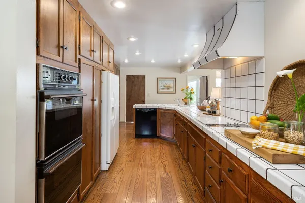 $950,000 | 939 Champion Lane, Deer Park, CA 94576