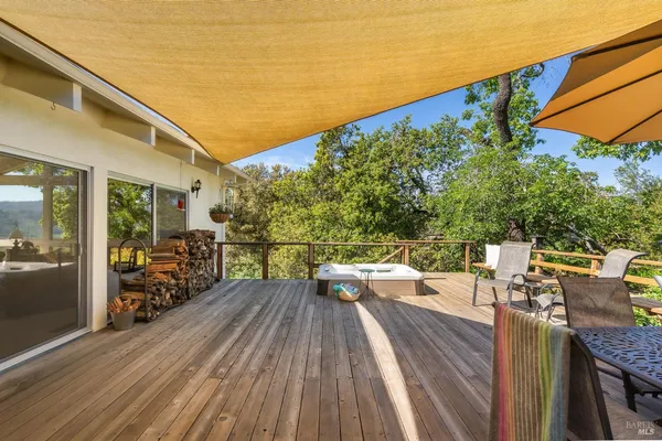 $950,000 | 939 Champion Lane, Deer Park, CA 94576