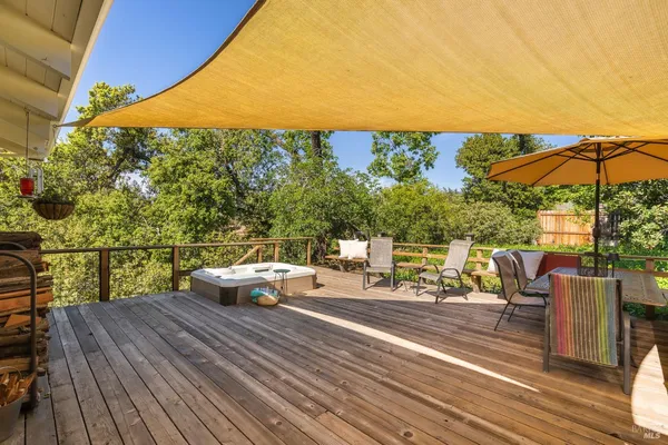 $950,000 | 939 Champion Lane, Deer Park, CA 94576