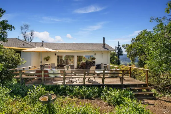 $950,000 | 939 Champion Lane, Deer Park, CA 94576