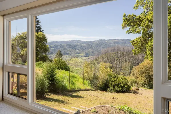 $950,000 | 939 Champion Lane, Deer Park, CA 94576