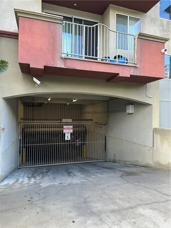 $2,775 | 7551 Jordan, Unit 109, Canoga Park, CA 91303