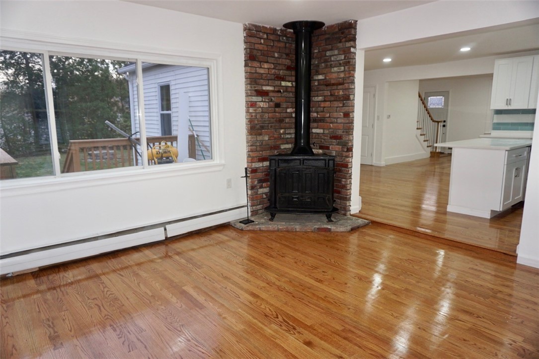 107 George Waterman Road Johnston, RI 02919 - Photo 8 of 31
