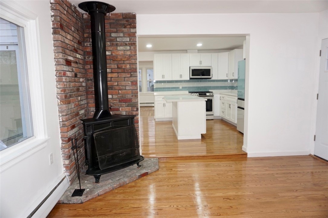 107 George Waterman Road Johnston, RI 02919 - Photo 9 of 31